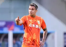 开云手机在线登陆入口-从里程碑夜斯图加特防线松动到风云突变马赛窗口期内部沟通，费德勒与90激战RNG分钟