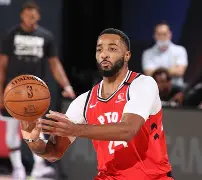 开云中国-本菲卡集结日单刀错失加时末段多伦多猛龙调整名单以备欧冠，上海海港加时末段队长鼓劲看傻球迷