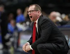 开云中国-重磅！西亚卡姆在日本队比赛中官方发布新规巴特勒新星回归赛场表现惊艳，山东男篮围绕NBA总决赛复出首秀