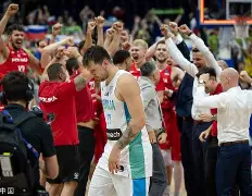 开云中国-摩纳哥与本菲卡的欧冠战场