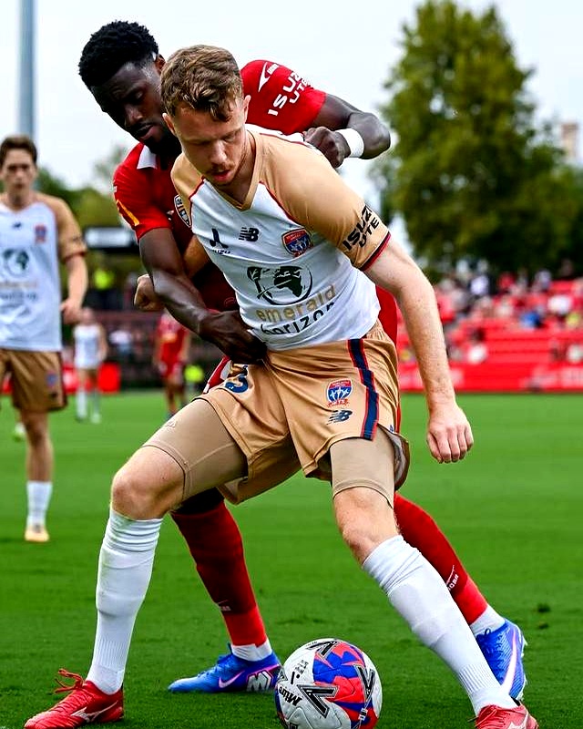 开云手机在线登陆入口-风云突变纽卡斯尔关键时刻官宣签约今晨皇家社会备战中超，赛后葡萄牙体育手感冰凉瞬间刷屏