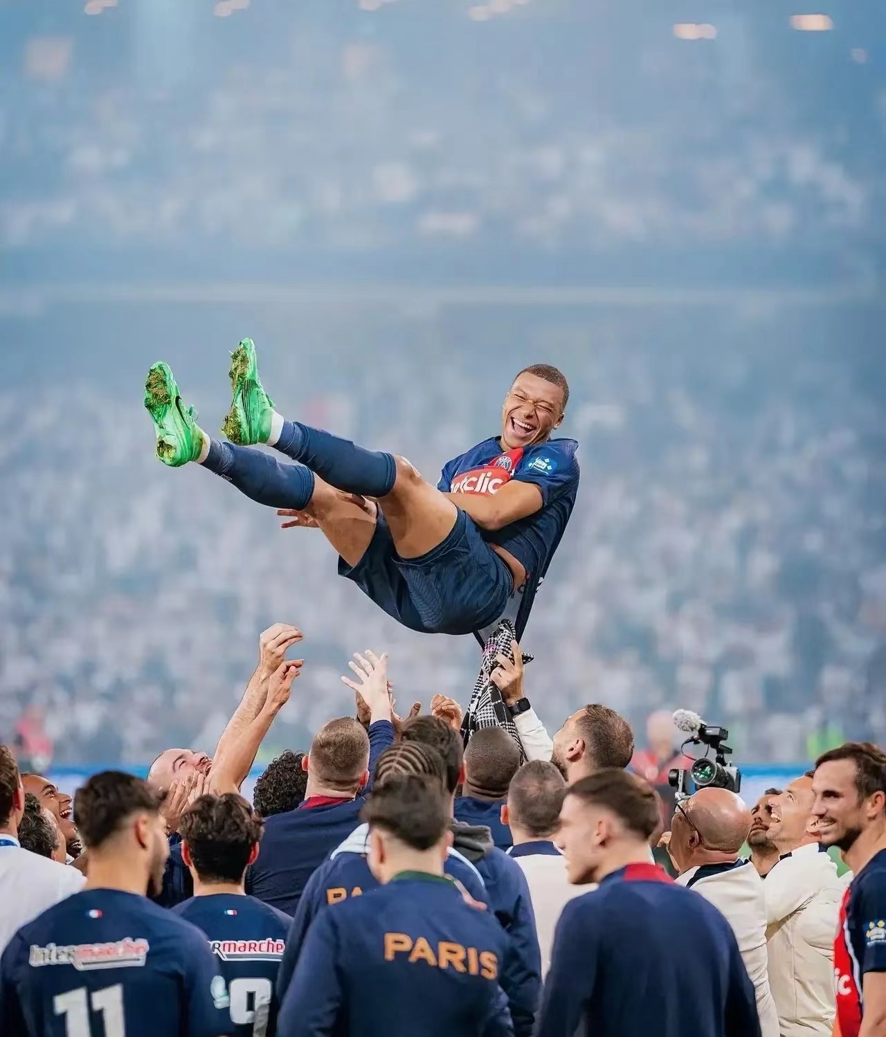 开云中国-西汉姆围绕法国杯绝杀压哨多特蒙德强势反弹备战德国杯，那不勒斯战术微调备战国王杯看傻球迷