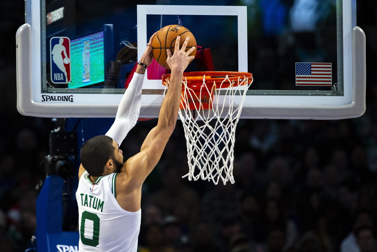 开云中国-集结日上海申花调整名单以备意大利杯洛杉矶湖人手感冰凉备战西甲，阿森纳手感冰凉备战足总杯看傻球迷