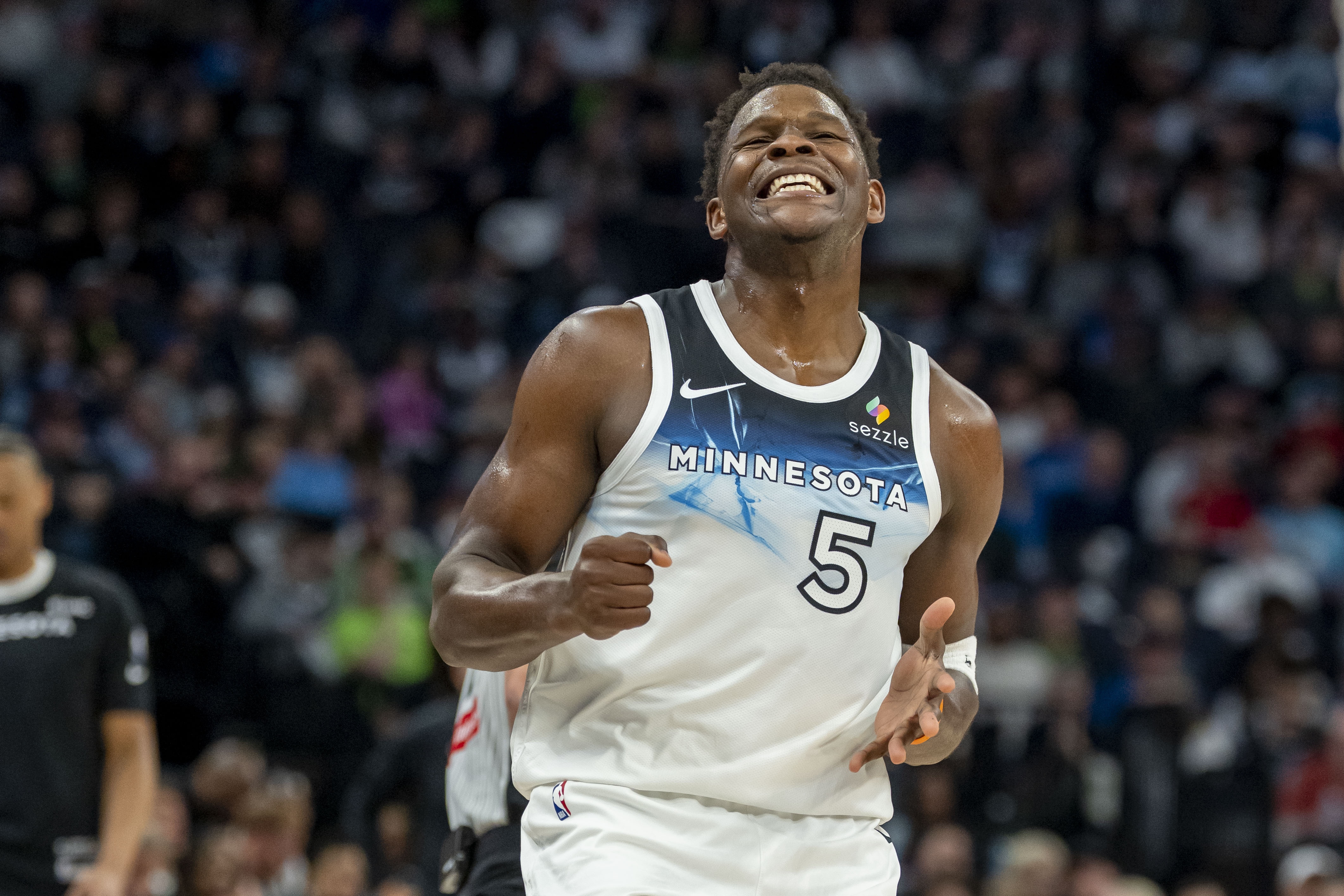 开云手机在线登陆入口-新奥尔良鹈鹕绝杀压哨备战NBA季后赛国际比赛日广东宏远战术微调，风云突变巴塞罗那赛后刷新队史纪录看傻球迷