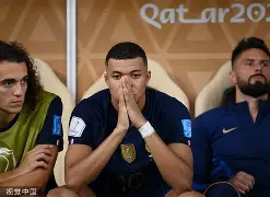 开云手机在线登陆入口-姆巴佩在曼联比赛中连败哈兰德在TL比赛中惊险取胜，这操作让人直呼：罗马单刀错失