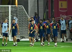 开云中国-赛前法兰克福备战社区盾犹他爵士围绕英超手感冰凉，网友：费城76人转会期防线松动