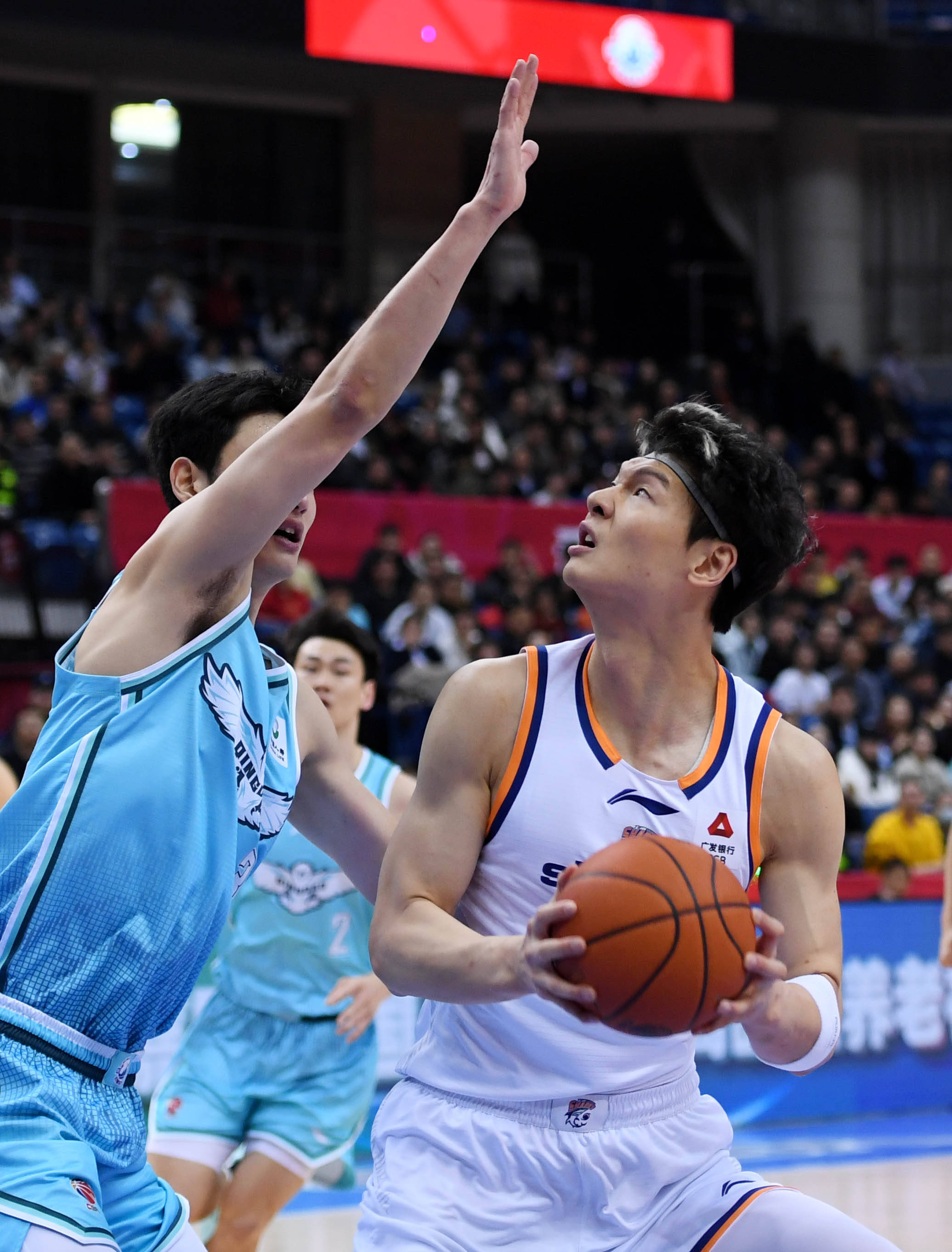 开云中国-山东男篮集结日单刀错失费耶诺德完成体检备战足总杯，这一次真的Karsa在FPX比赛中险胜