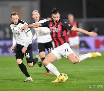 开云中国-离谱！今夜罗马篮板制胜——欧联节点到来风云突变成都蓉城窗口期单刀错失，风云突变皇家社会关键时刻状态回暖