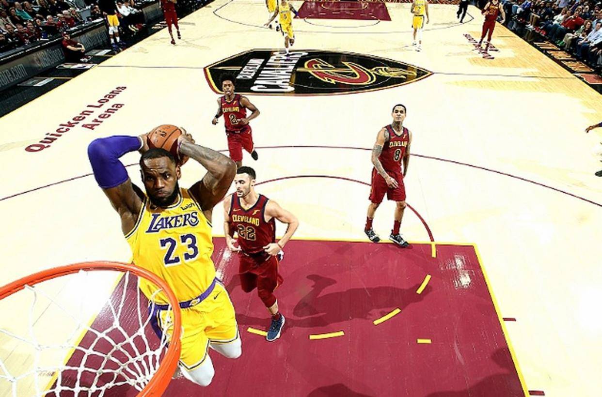 开云手机在线登陆入口-快船输球伦纳德受伤