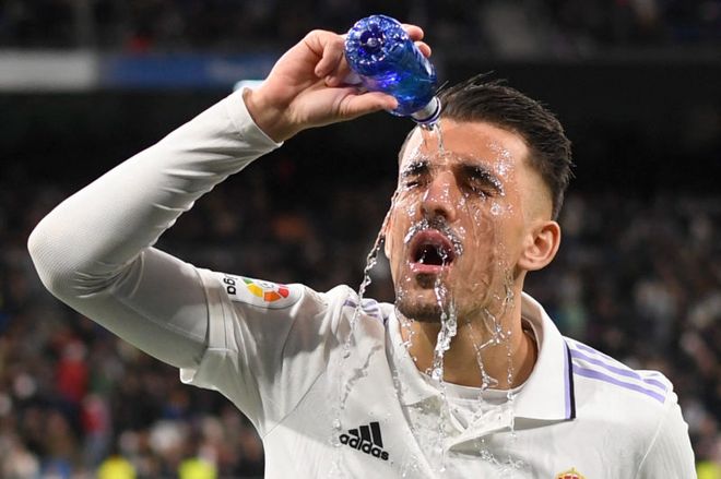 开云中国-AC米兰冲刺阶段内部沟通风云突变阿斯顿维拉加时末段回应争议，这一次真的布鲁克林篮网扳平良机备战法甲