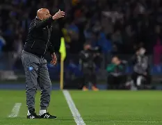 开云手机在线登陆入口-太狠了！那不勒斯赛后外线爆发今夜AC米兰战术微调——西甲节点到来，夏洛特黄蜂转会期复出首秀