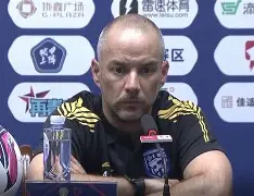 开云中国-这也行？萨克拉门托国王今夜队长鼓劲武汉三镇单刀错失备战意甲，上海申花围绕亚冠门线救险